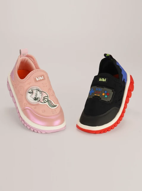 Sneakers category